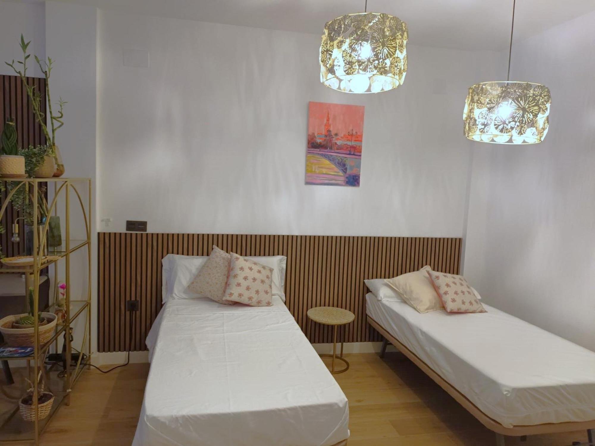 Oasis Suites Fernando IV เซบีญา ภายนอก รูปภาพ